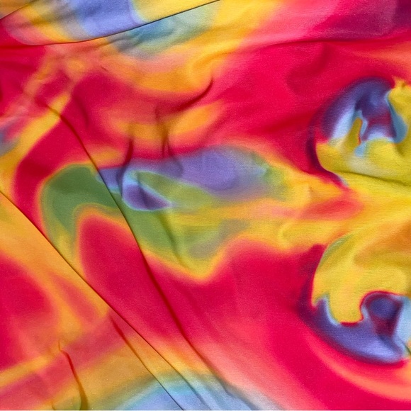 H:ours Pola Mini Dress in Multi Thermal Dye Sexy Body - Picture 10 of 12